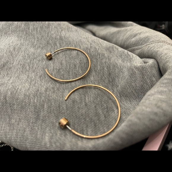 MICHEAL KORS HOOPS - Picture 1 of 2